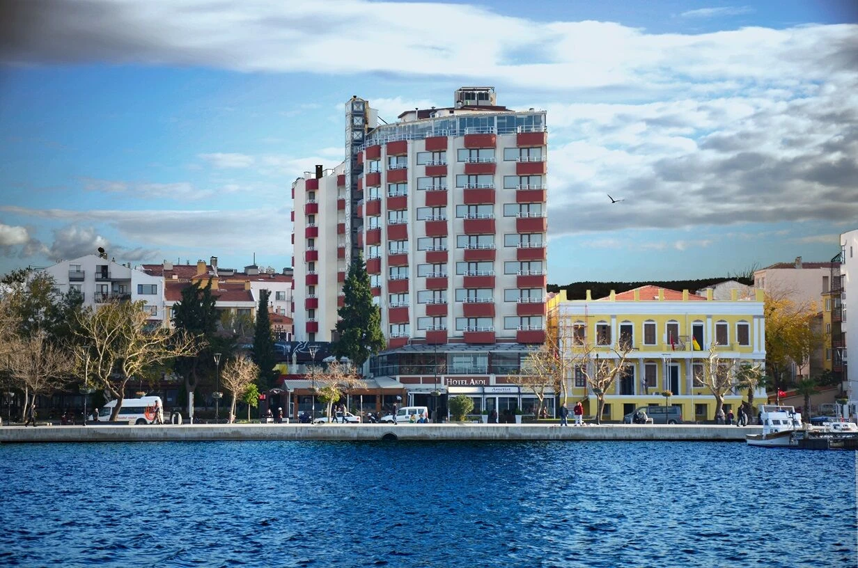 Hotel Akol